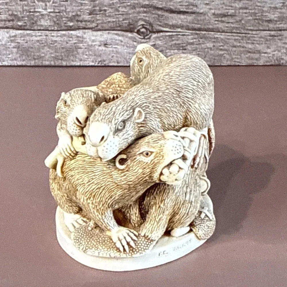 Harmony Kingdom Damnable Plot Beavers With Dynamite Trinket Box